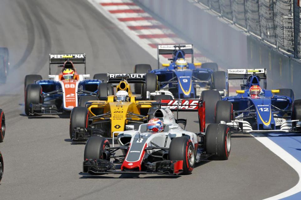 Haas, Renault, Sauber and Force India battling it out in 2016 F1 Russian GP