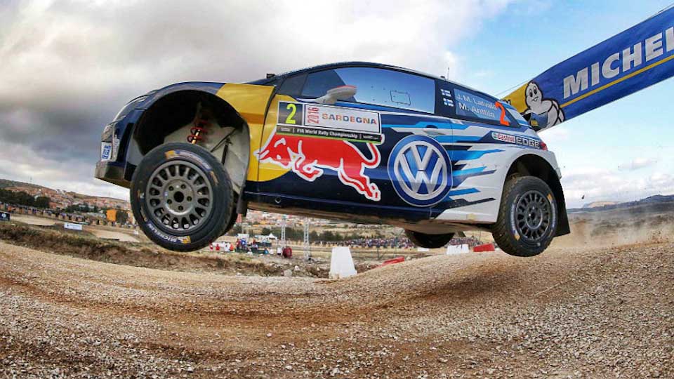 Latvala and Neuville swapped for the lead