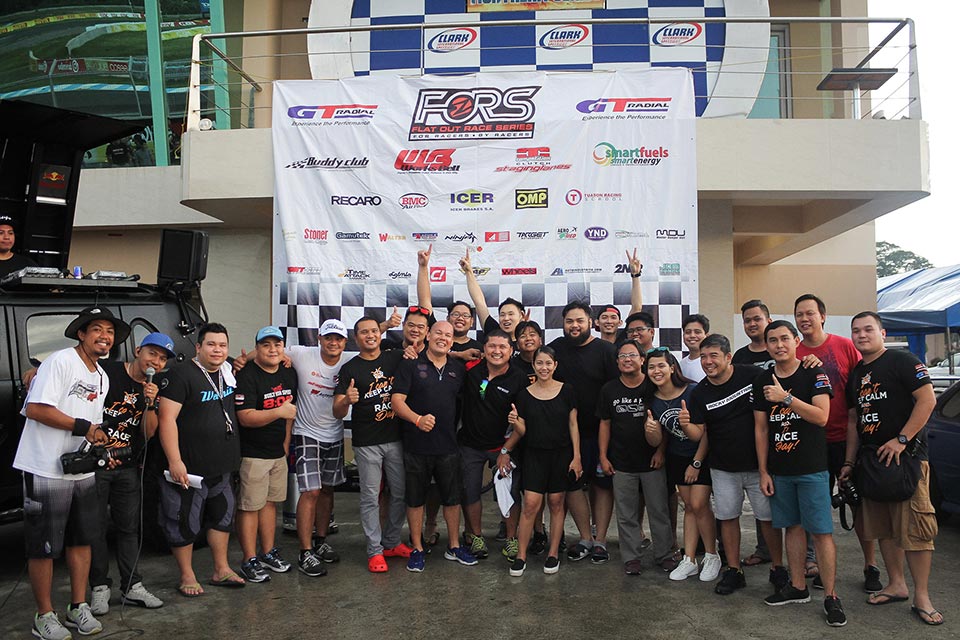 Podium finishers at the 2016 FORS Round 4