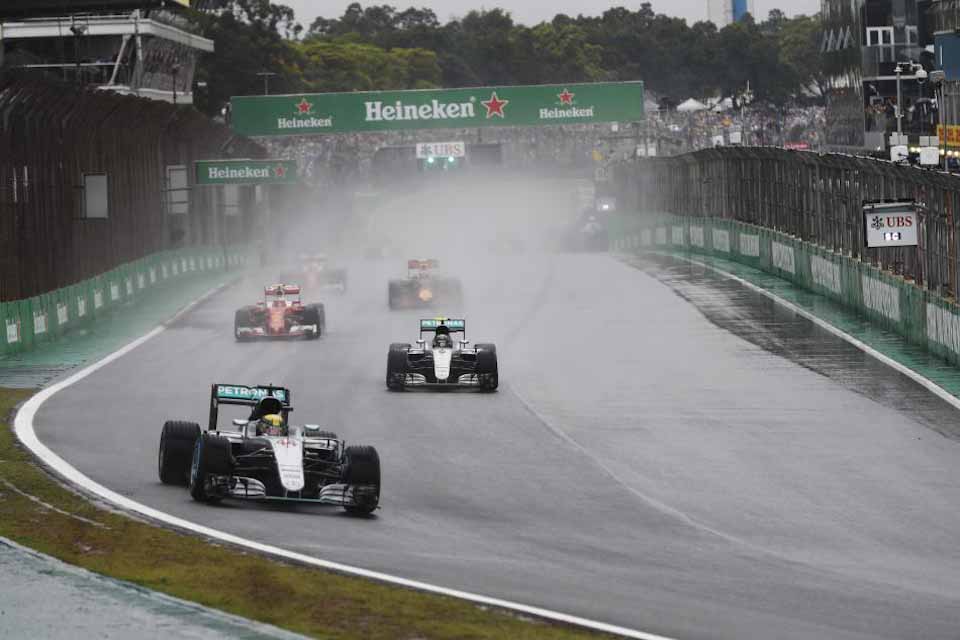 Start of 2016 Brazilian GP