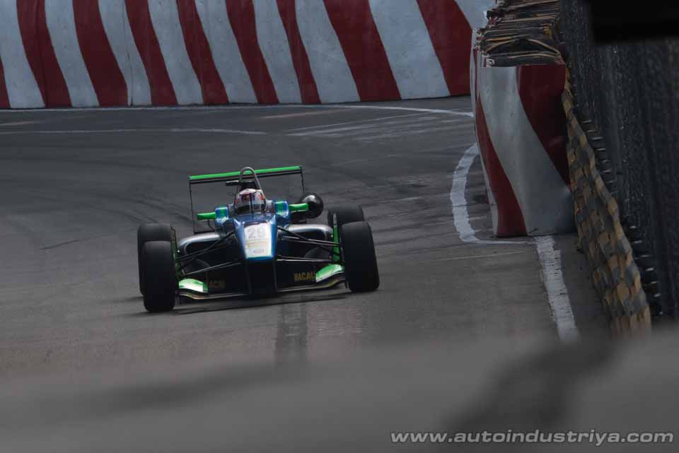 Da Costa wins Qualification Race