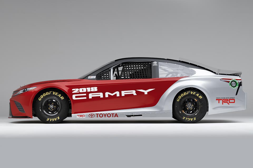 The side profile of the 2018 NASCAR Toyota Camry 