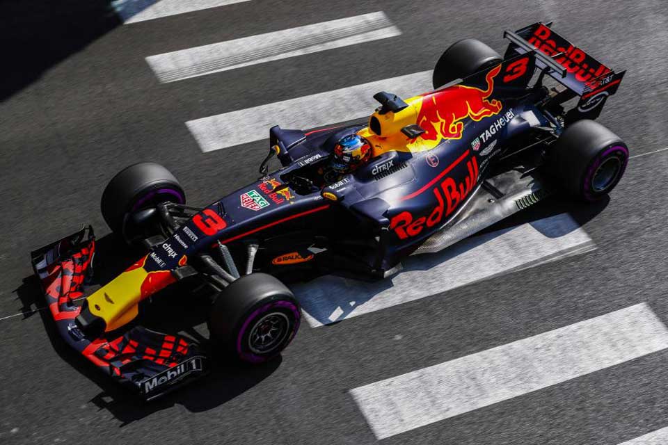 Sebastian Vettel leads Ferrari 1-2 at 2017 Monaco Grand Prix