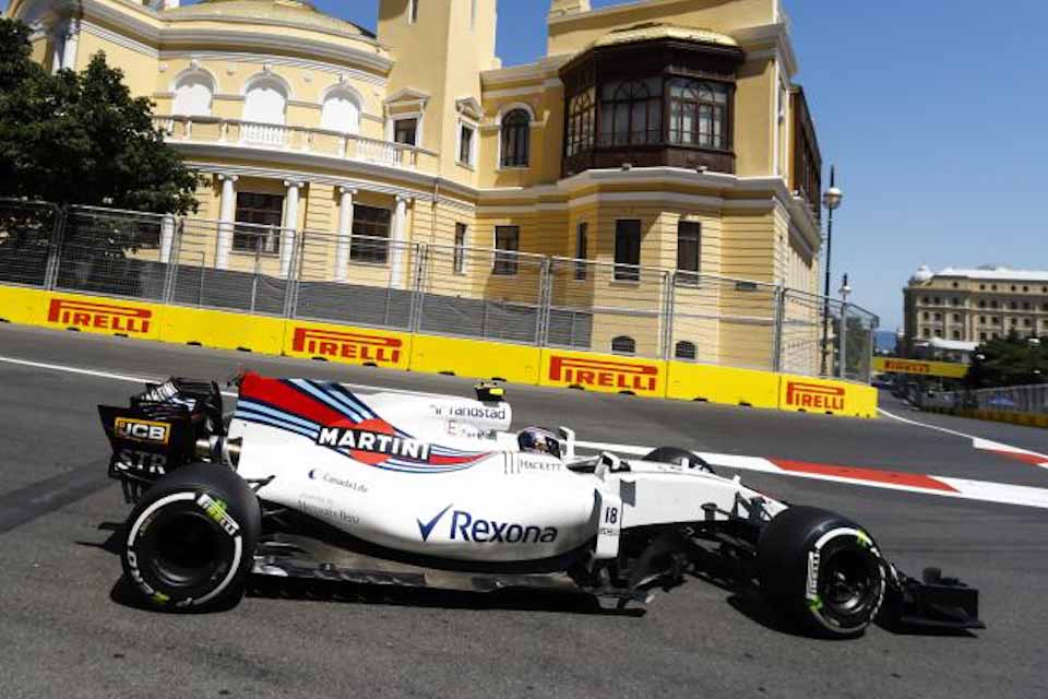 Daniel Ricciardo wins wild 2017 Azerbaijan Grand Prix