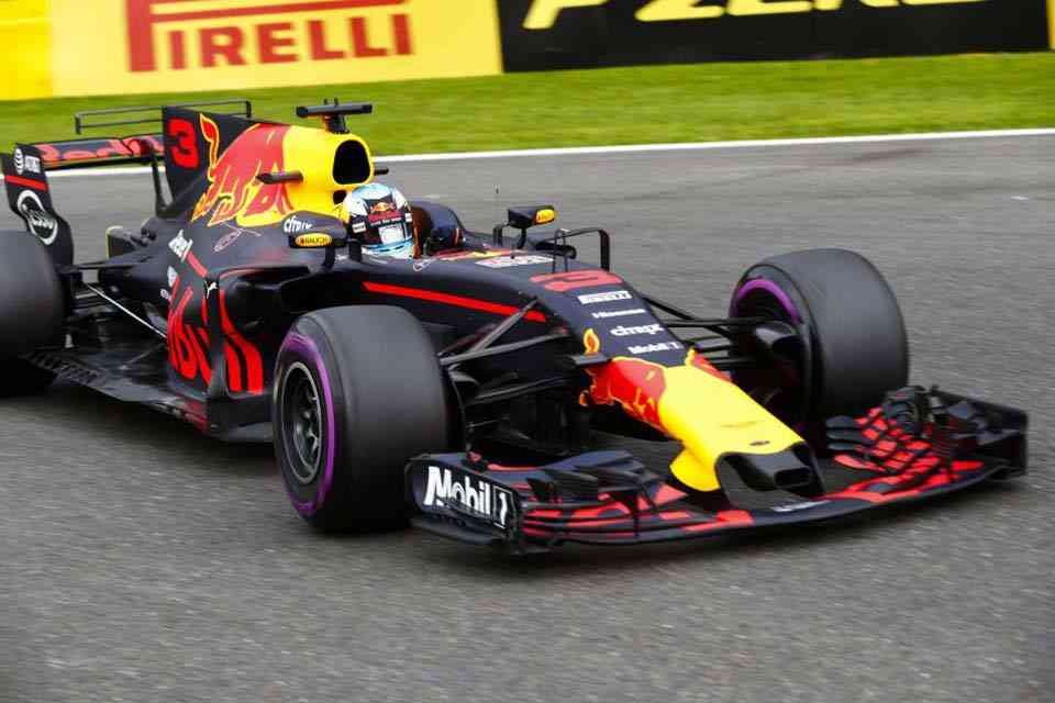 Lewis Hamilton clinches win at 2017 Belgian Grand Prix