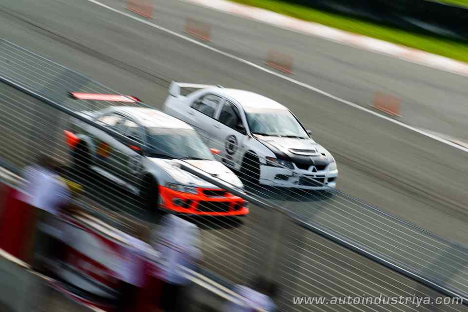 Racing for the Shot: The Life of a Motorsport Photographer (1 of 3)