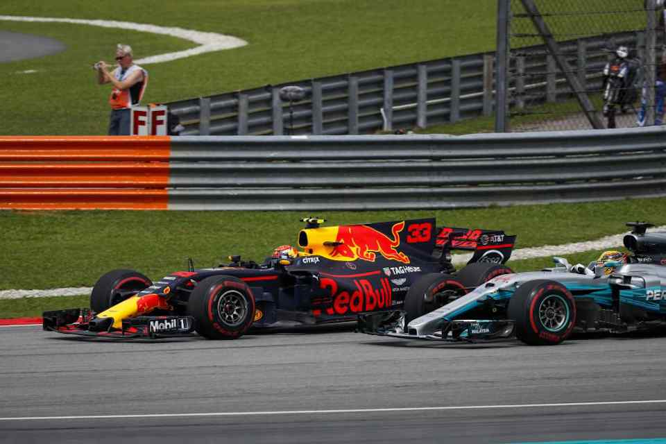 Verstappen bounces back to win 2017 Malaysian Grand Prix