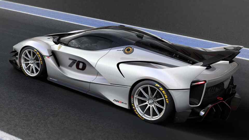 Ferrari reveals extreme FXX K Evo with aerodynamic, carbon fiber upgrade