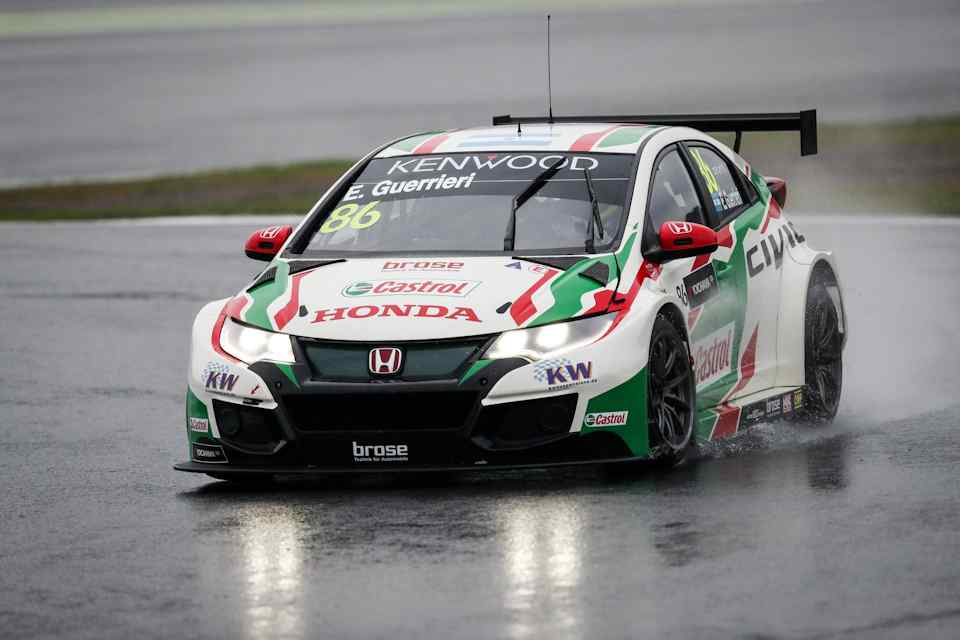 WTCC 2017: Honda bags home win in Race of Japan