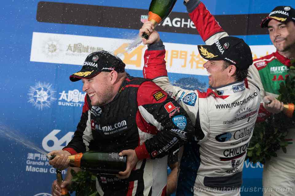 WTCC 2017: Rob Huff bags record ninth win in Macau