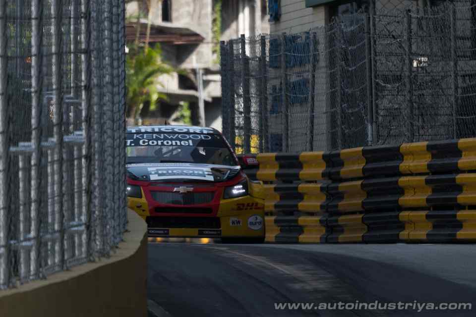 WTCC 2017: Rob Huff bags record ninth win in Macau