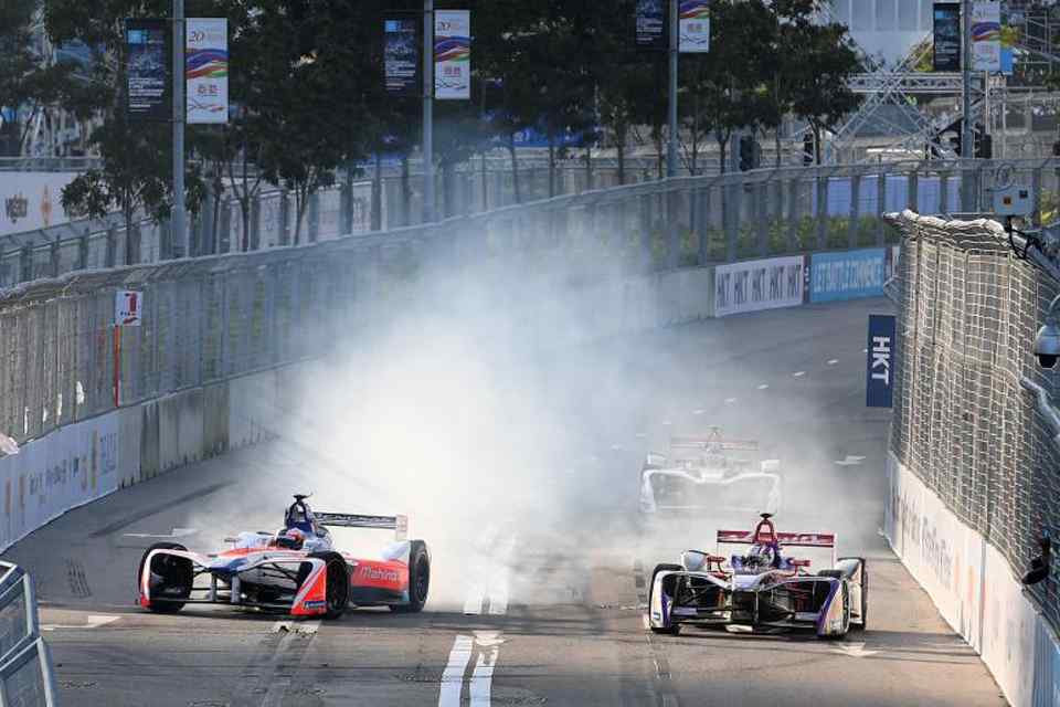 Fourth season of Formula E opens in Hong Kong