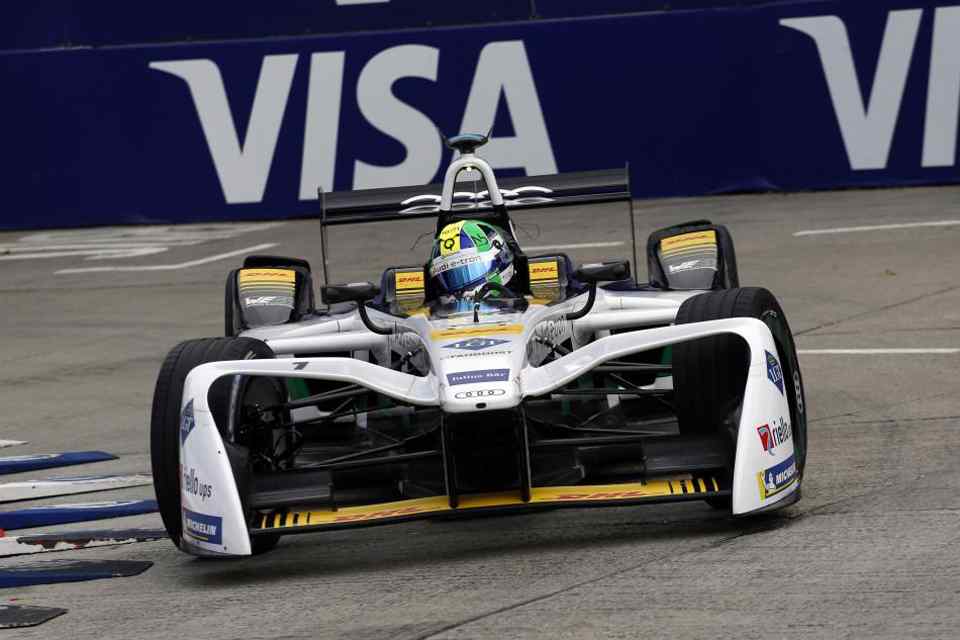 Fourth season of Formula E opens in Hong Kong