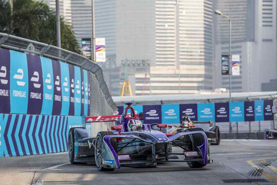 Fourth season of Formula E opens in Hong Kong