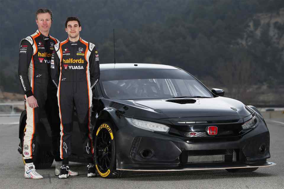 This Honda Civic Type R race car is ready to destroy the competition 
