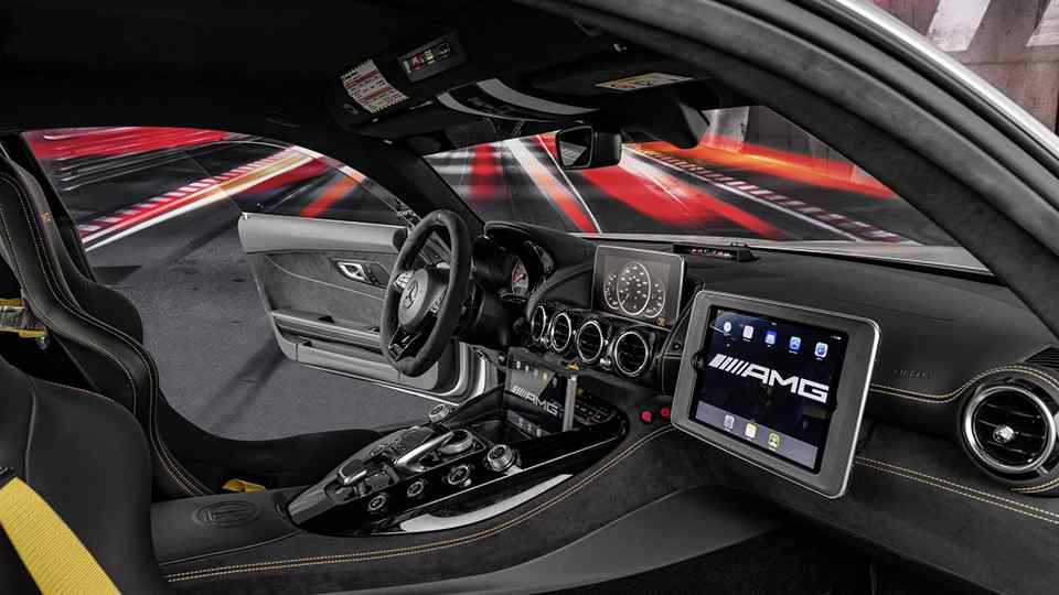 Mercedes ups the ante with new AMG GT R F1 Safety Car