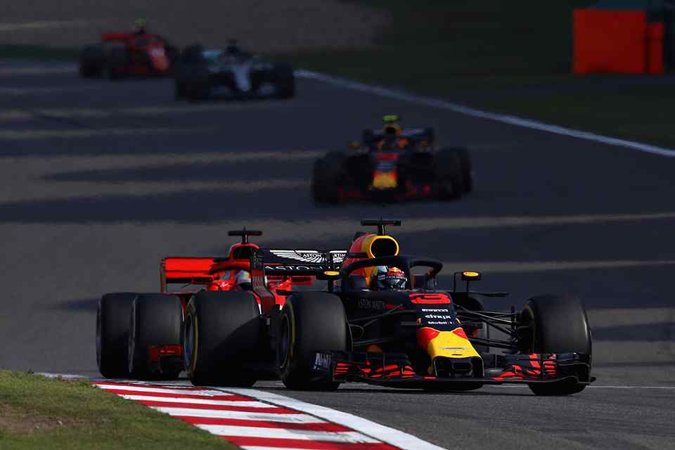 Ricciardo storms to the front and wins 2018 Chinese Grand Prix