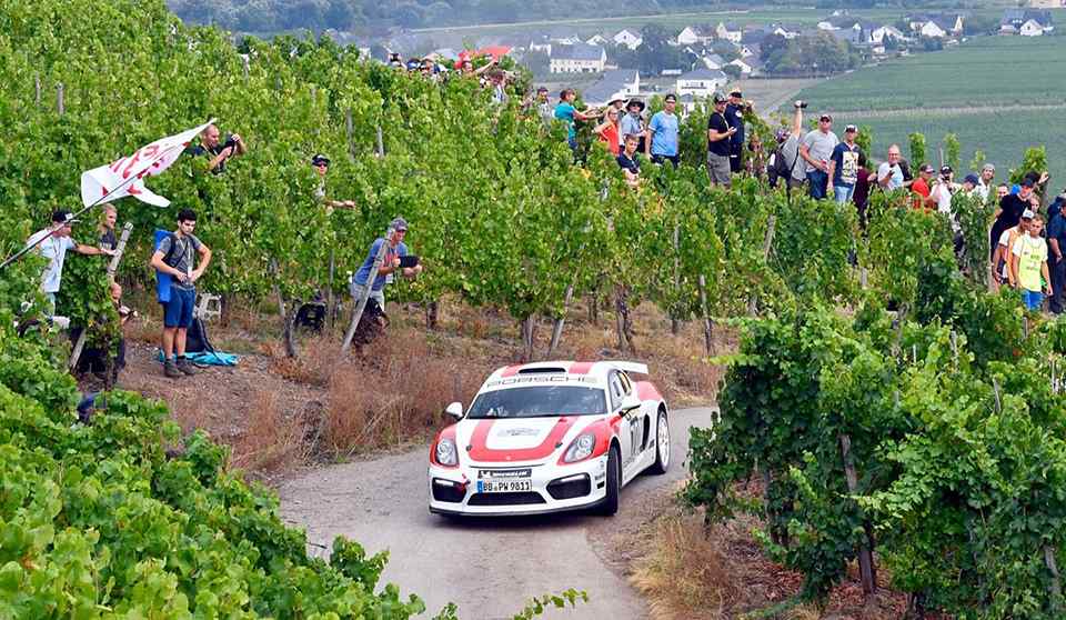 Porsche unleashes the Cayman GT4 at Rally Deutschland 