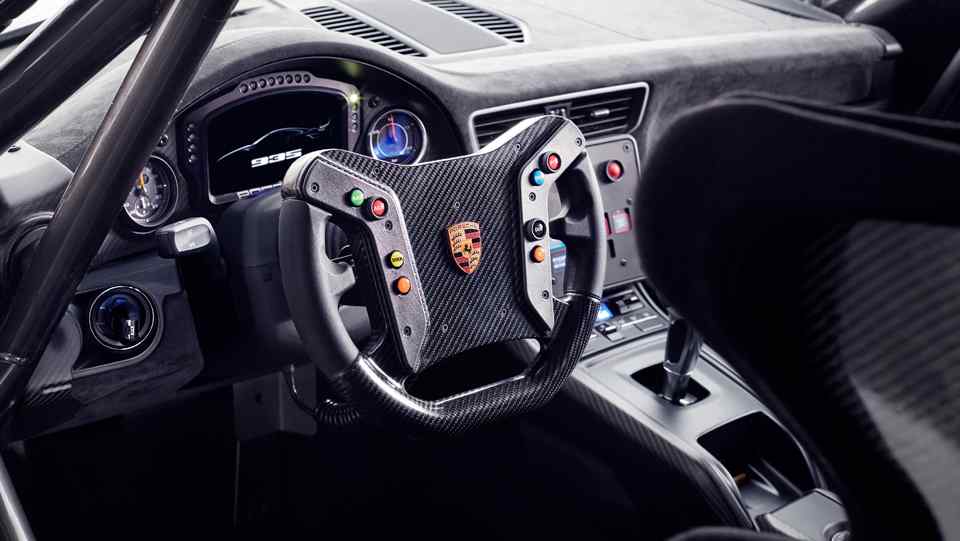 Legendary slant nose Porsche 935 reborn with 700 HP