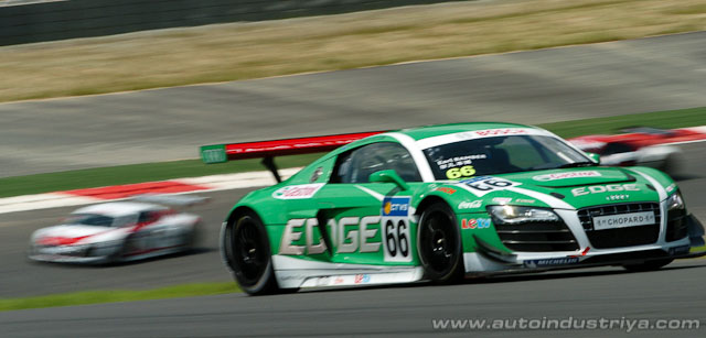 Earl Bamber leading the pack in Round 5