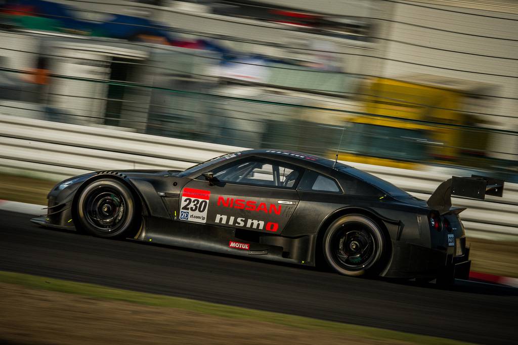 Nissan GT-R Nismo GT500 side