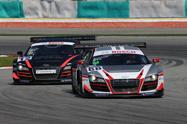 Aaron Kwok takes the lead from Alex Au briefly