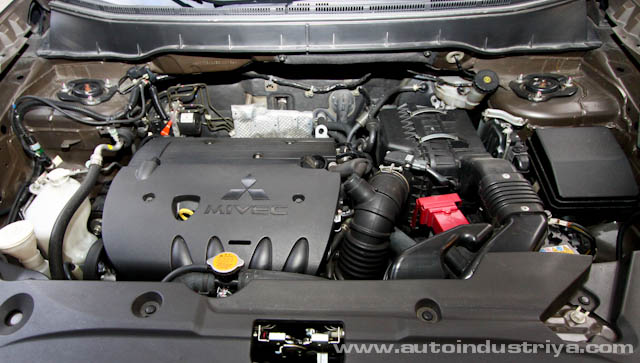 2011 Mitsubishi ASX GLS SE 4x4 Engine shot