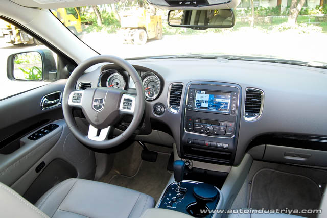 The Interior of the 2012 Dodge Durango Crew V6