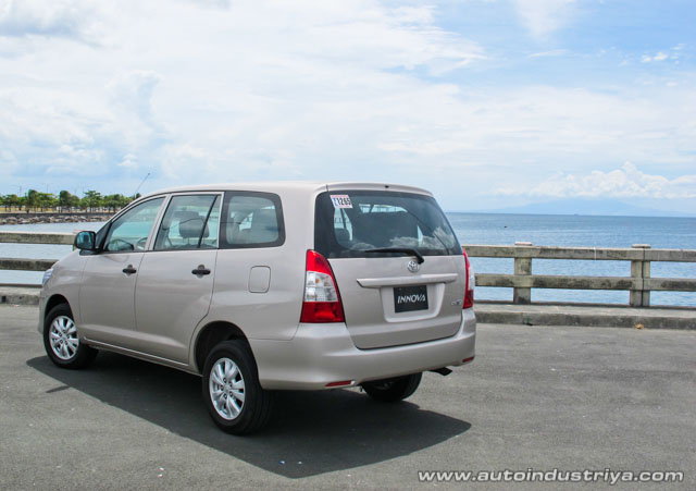 2012 Toyota Innova 2.0E Rear shot