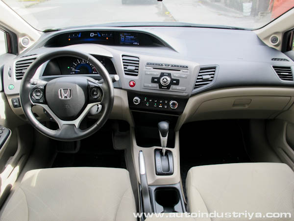2012 Honda Civic 1.8 EXi Dashboard shot