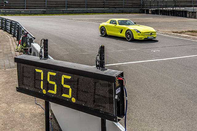 SLS AMG Coupe Electric Drive sets lap record