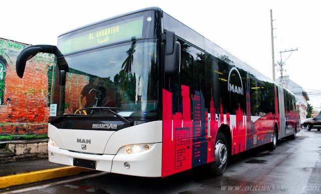 MAN Neoplan Articulated Bus