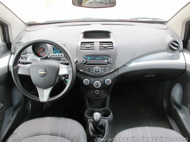 2013 Chevrolet Spark 1.3 LT interior