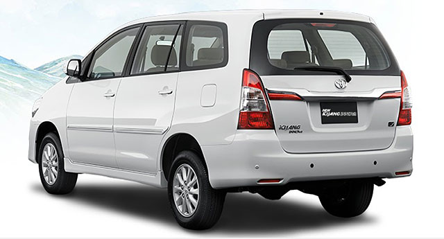Toyota Innova facelift rear