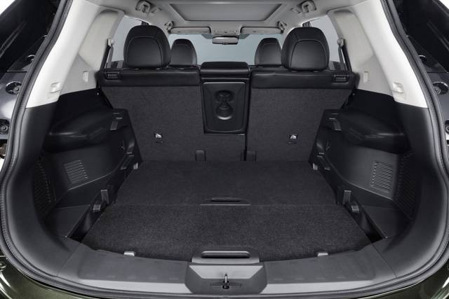 Nissan X-Trail cargo area