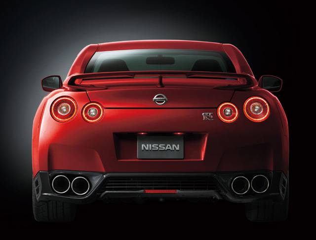 2014 Nissan GT-R rear