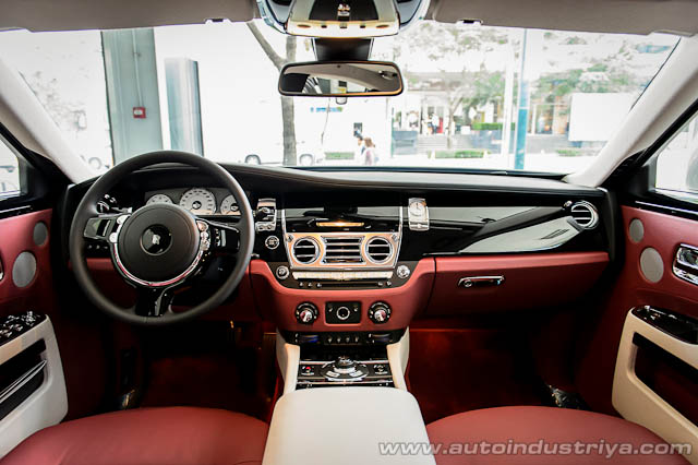 Rolls-Royce Ghost interior
