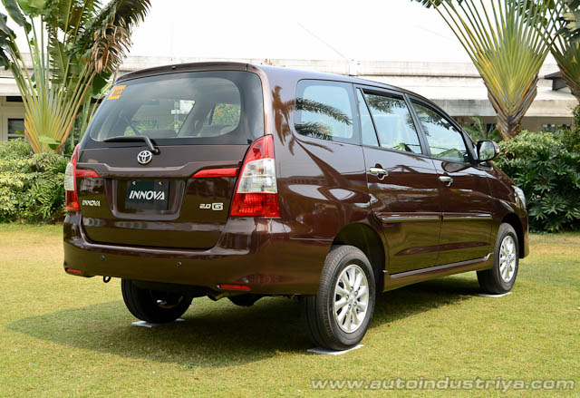 2014 Toyota Innova rear