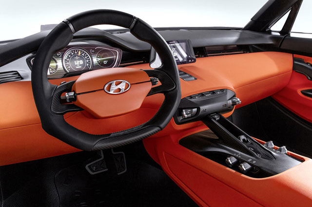 The interior of Hyundai Intrado has bright &lsquo;Beaufort Orange&rsquo; contrasts