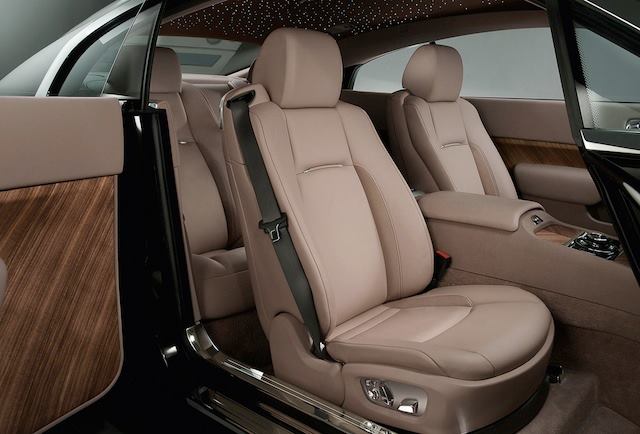 The interior of the Rolls-Royce Wraith