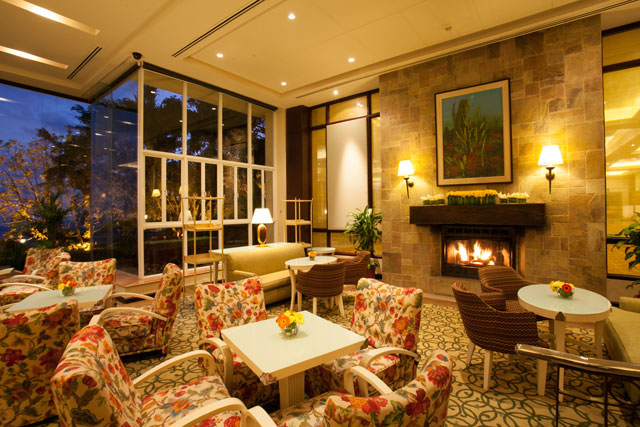 Taal Vista Hotel Fire Place