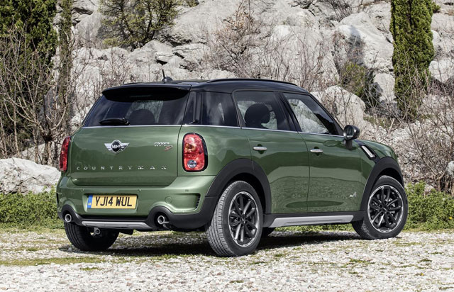 The rear of the 2015 MINI Countryman