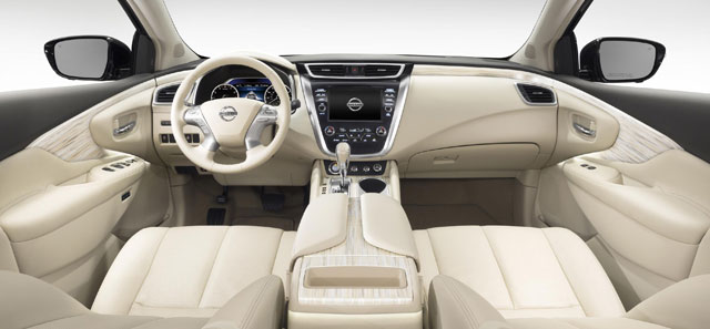 The intrior of the 2015 Nissan Murano