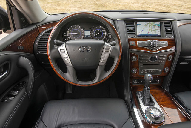 The interior of the 2015 Infiniti QX80
