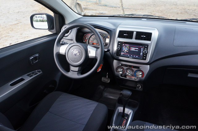 Toyota Wigo interior