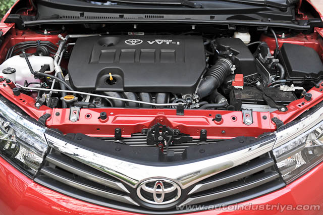 Corolla Altis engine