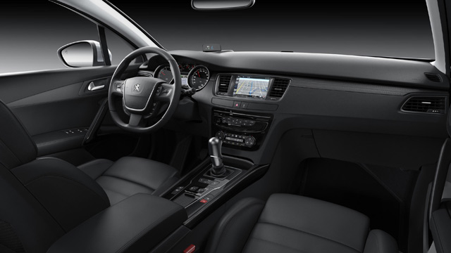 The interior of the 2015 Peugeot 508