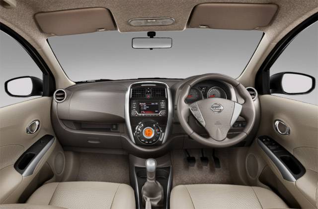 Nissan Almera interior
