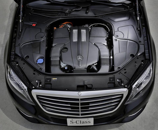  The S500 Hybrid is powered by a twin-turbo 3.0L V6 engine