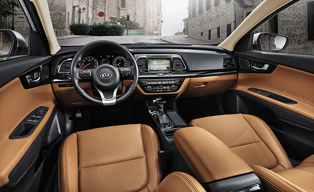 The interior of the Kia K4